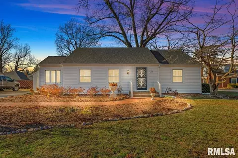 21 Lookout Ln, Springfield, IL 62704
