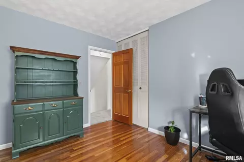 Other - 1386 Valley Dr, Springfield, IL 62702 photo 7 of 9