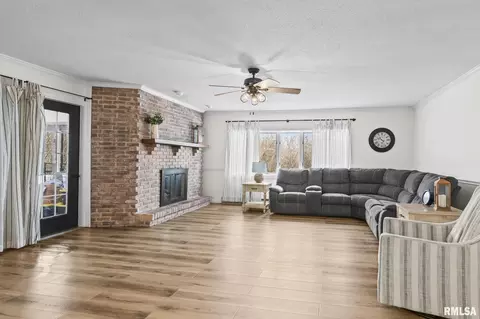 Other - 1386 Valley Dr, Springfield, IL 62702 photo 1 of 9