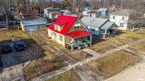 111 Hennepin St, Lincoln, IL 62656