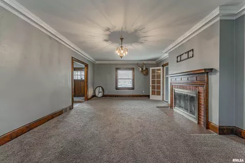 214 N Maple Ave, Minier, IL 61759 photo 10