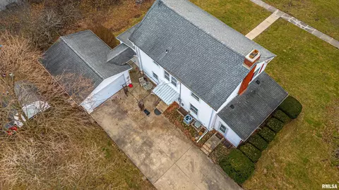 214 N Maple Ave, Minier, IL 61759 photo 37