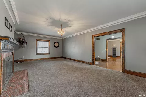 214 N Maple Ave, Minier, IL 61759 photo 9