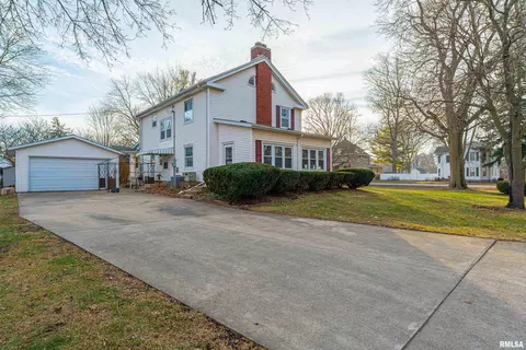214 N Maple Ave, Minier, IL 61759 photo 35