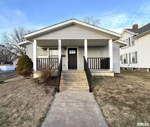 1489 W Main St, Galesburg, IL 61401