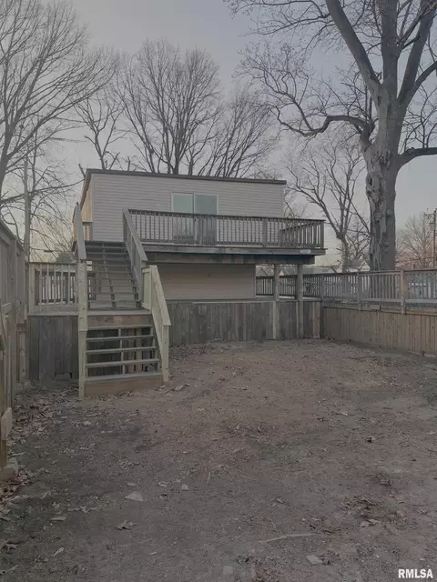 Exterior - 1111 N Walnut St, Springfield, IL 62702 photo 2 of 4
