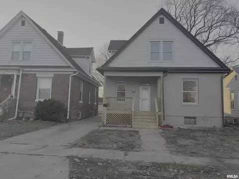 Exterior - 1111 N Walnut St, Springfield, IL 62702 photo 4 of 4
