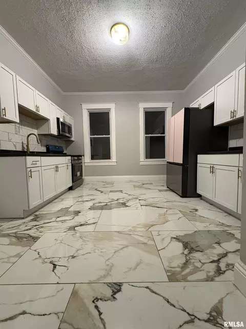 Kitchen - 1111 N Walnut St, Springfield, IL 62702 photo 1 of 3