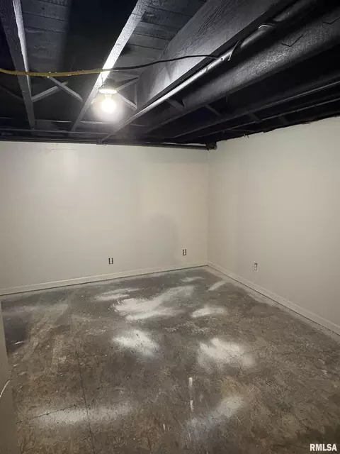 Other - 1111 N Walnut St, Springfield, IL 62702 photo 5 of 17