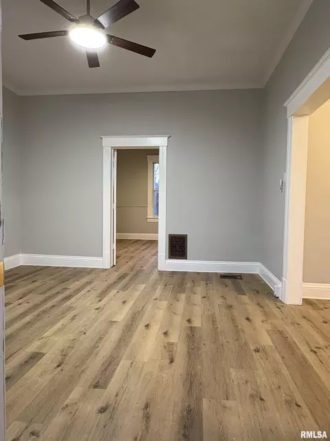 Living - 1111 N Walnut St, Springfield, IL 62702 photo 1 of 1