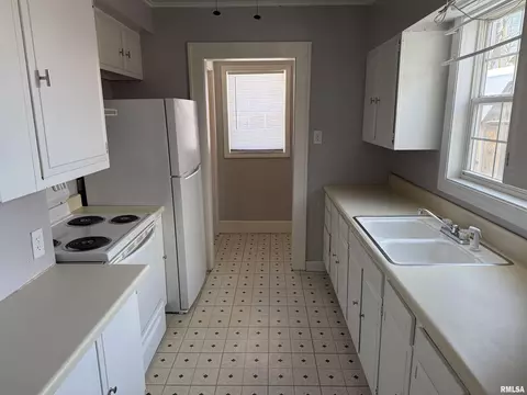 Kitchen - 1708 S Spring St, Springfield, IL 62704 photo 1 of 1