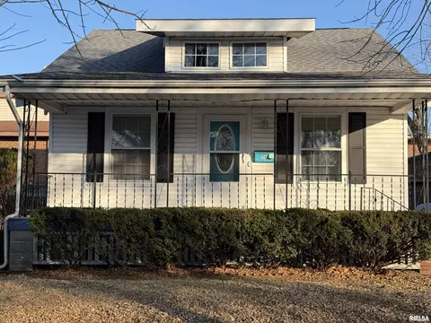 Exterior - 1708 S Spring St, Springfield, IL 62704 photo 2 of 4