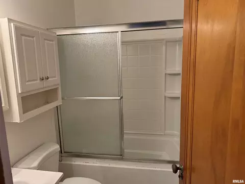 Bath - 1708 S Spring St, Springfield, IL 62704 photo 1 of 3