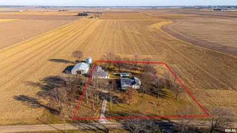 23918 Lower Salt Creek St, Greenview, IL 62642