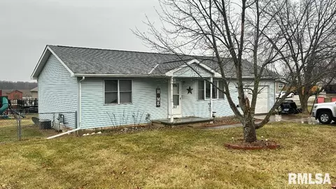 427 Briarwood Dr, Payson, IL 62360