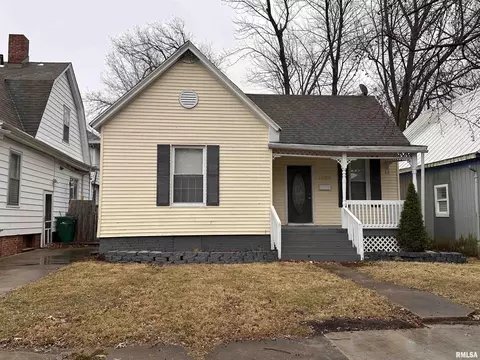 1304 S Walnut St, Springfield, IL 62704