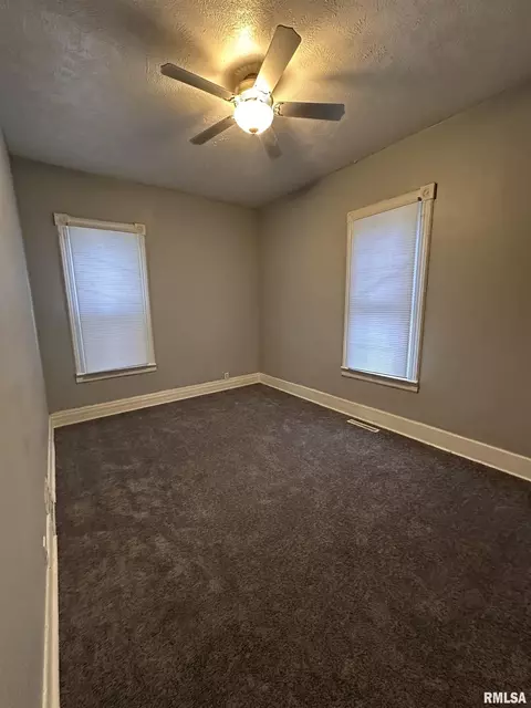 Bedroom - 1304 S Walnut St, Springfield, IL 62704 photo 2 of 2