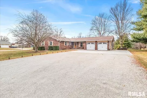 23171 Buelah Dr, Athens, IL 62613 photo 2