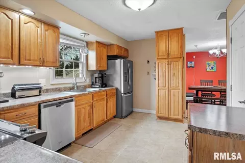 23171 Buelah Dr, Athens, IL 62613 photo 11