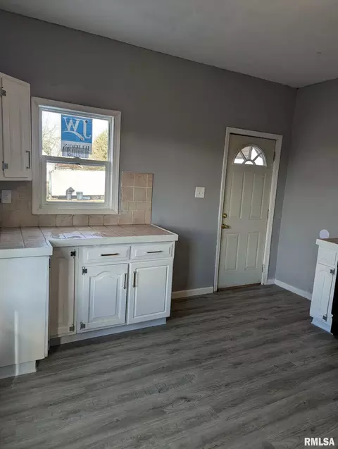Other - 1301 E Morton Ave, Springfield, IL 62702 photo 6 of 16