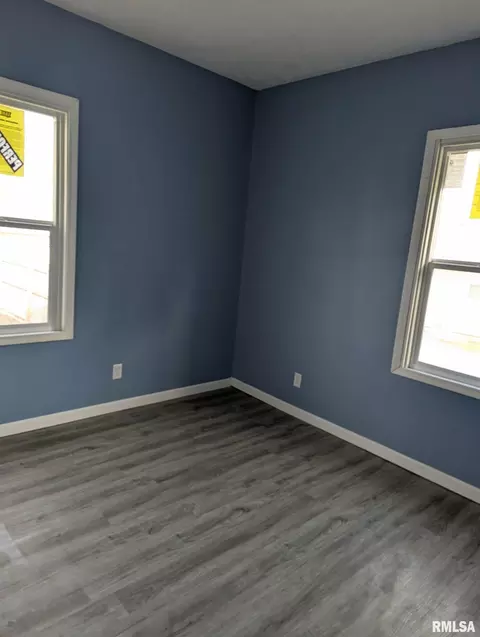 Bedroom - 1301 E Morton Ave, Springfield, IL 62702 photo 1 of 4
