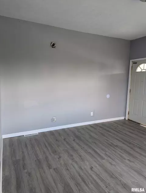 Other - 1301 E Morton Ave, Springfield, IL 62702 photo 1 of 16