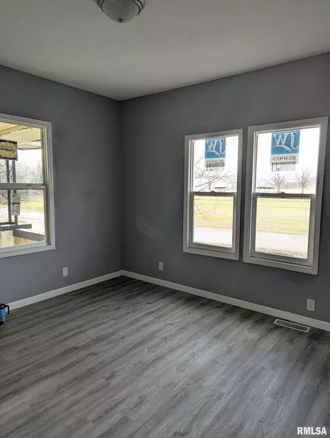 Other - 1301 E Morton Ave, Springfield, IL 62702 photo 4 of 16