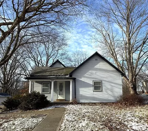 405 S State St, East Galesburg, IL 61430