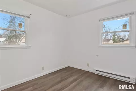 Bedroom - 2616 Kent Dr, Springfield, IL 62703 photo 1 of 6