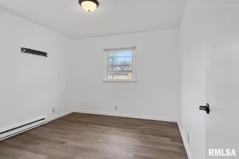 Bedroom - 2616 Kent Dr, Springfield, IL 62703 photo 5 of 6