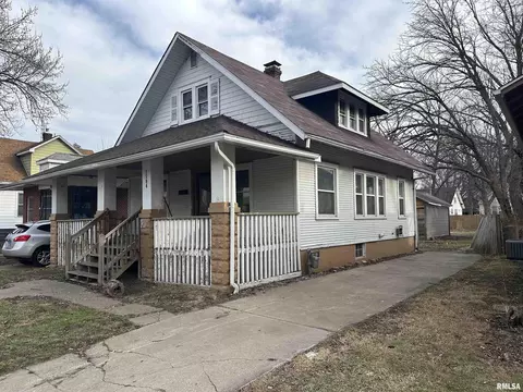 1504 Carolina Ave, Springfield, IL 62702