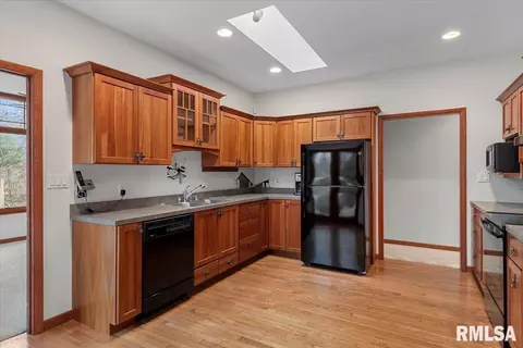 6708 Phlox St, Springfield, IL 62712 photo 13