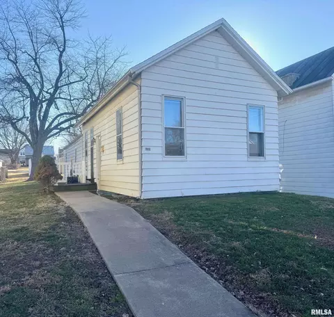 1008 Washington St, Quincy, IL 62301