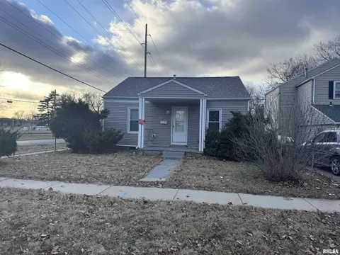 253 White City Blvd, Springfield, IL 62703