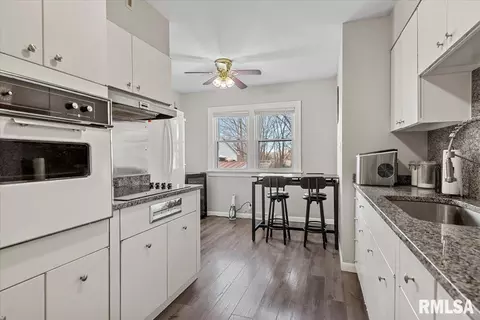 Kitchen - 2945 S 3rd St, Springfield, IL 62703 photo 1 of 3