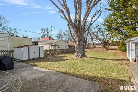 Exterior - 2945 S 3rd St, Springfield, IL 62703 photo 1 of 4