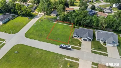 67 Firefly Ct, Chatham, IL 62629