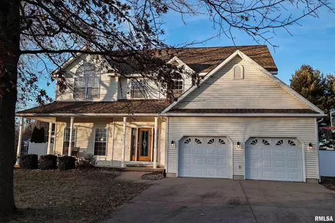 Exterior - 5 Pheasant Ln, Pittsfield, IL 62363 photo 9 of 16