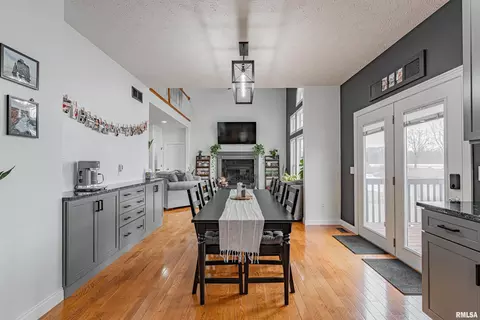 Dining - 9142 Prospect Rd, Mount Olive, IL 62069 photo 1 of 1
