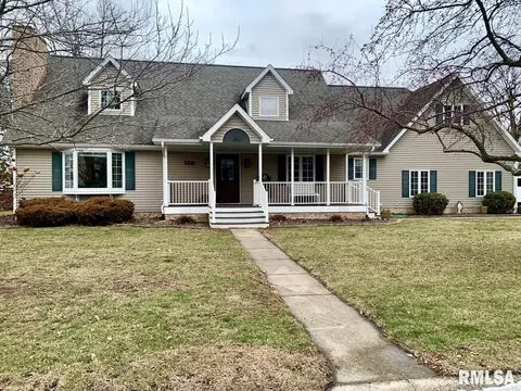 109 Lippold St, Farmersville, IL 62533