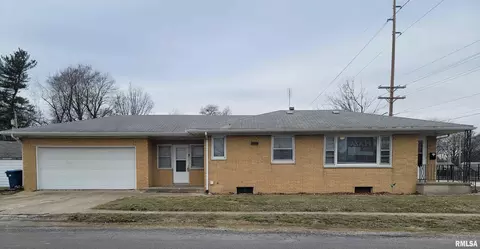1102 W North Grand Ave, Springfield, IL 62702