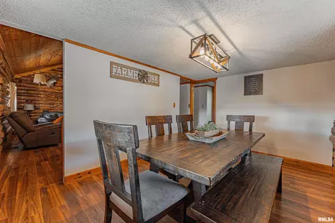 Dining - 1955 E 2700 N Rd, Blue Mound, IL 62513 photo 2 of 3