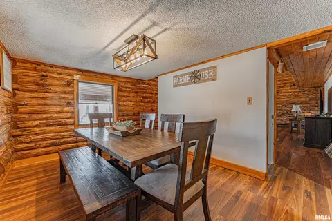 Dining - 1955 E 2700 N Rd, Blue Mound, IL 62513 photo 3 of 3