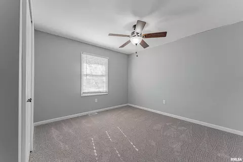 Bedroom - 811 W Monroe St, Athens, IL 62613 photo 5 of 6