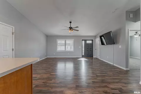 Living - 811 W Monroe St, Athens, IL 62613 photo 2 of 2