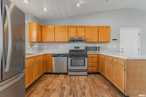 Kitchen - 811 W Monroe St, Athens, IL 62613 photo 2 of 2