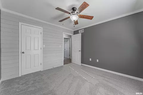 Bedroom - 811 W Monroe St, Athens, IL 62613 photo 4 of 6