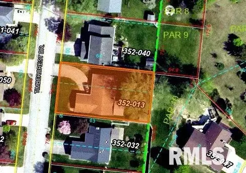 14 Timbercrest Dr, Sherman, IL 62684