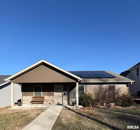 2035 Chestnut St, Quincy, IL 62301