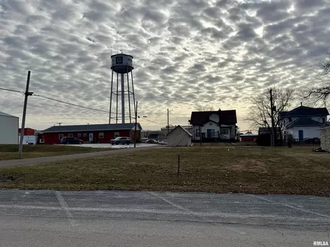 108 W Washington St, Mount Sterling, IL 62353